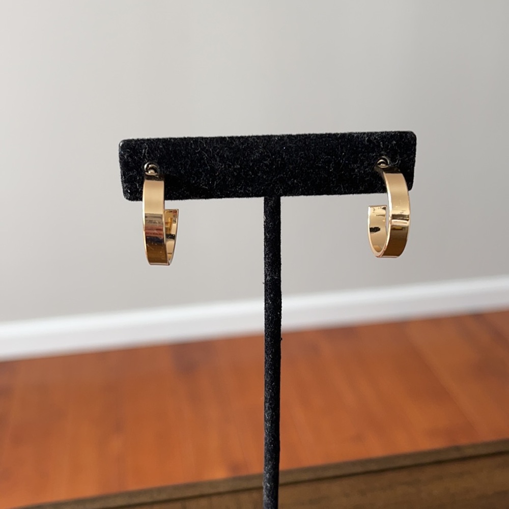 Open hoop earrings